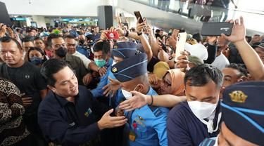 Luapan Warga Sambut Erick Thohir Tanda Dia Dicintai di Sumut