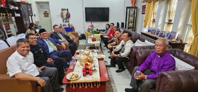 Dihadiri Oleh Tokoh Masyarakat Sumut Dr. RE Nainggolan, MM Syukuran GMI Wilayah I Berlangsung Hikmad