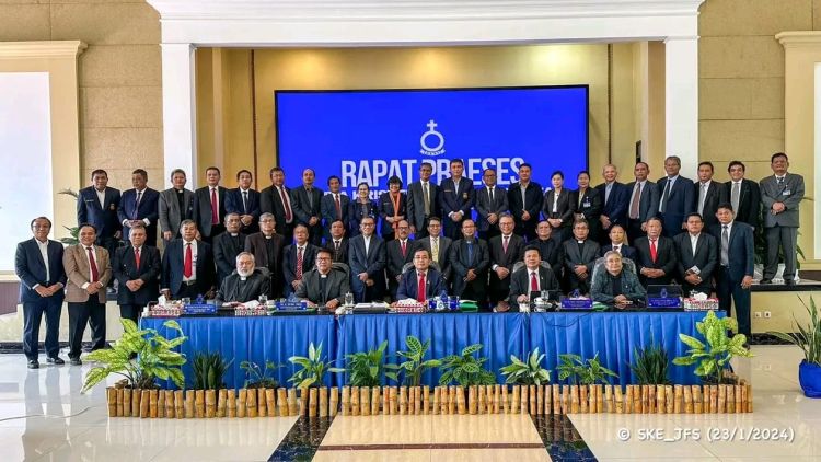 Dukung Registrasi Online, Dukungan Mempermudah Mendaftar ke UHN Medan Terus Mengalir dari Ephorus HKBP
