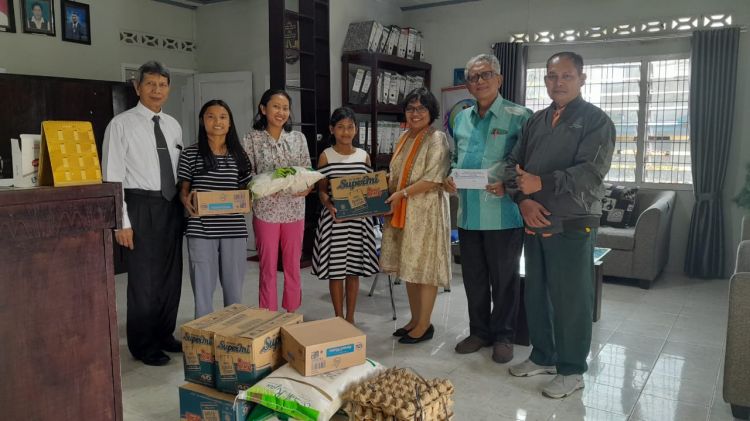 Wujudkan UHN PEDULI, UHN Medan Bantu  Medan Berikan Bantuan Kepada Panti Asuhan GBKP Gelorakasih