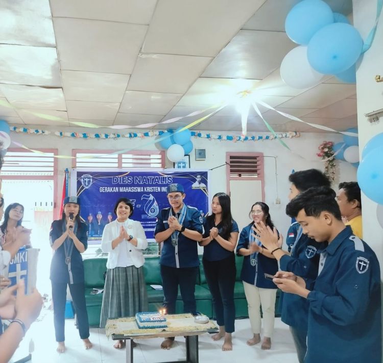 Badan Pengurus Cabang GMKI Gunungsitoli M.B 2025-2027 Merayakan Dies Natalis GMKI ke-76