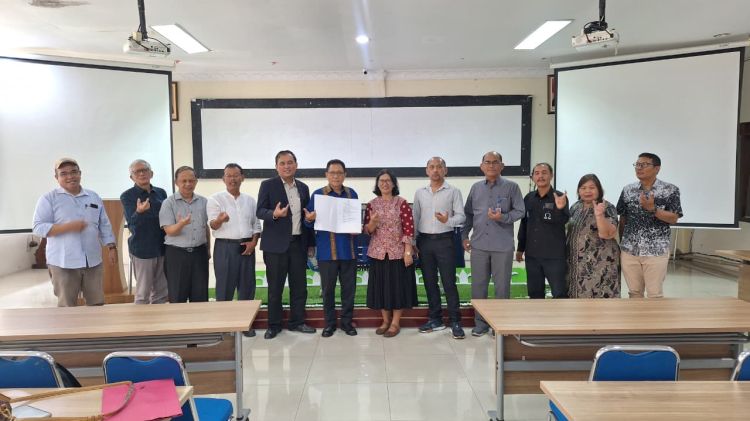 Tongam Sihol Nababan Guru Besar ke 16 UHN Medan, Era Dr. Richard AM Napitupulu, ST, MT Hasilkan 10 Guru Besar