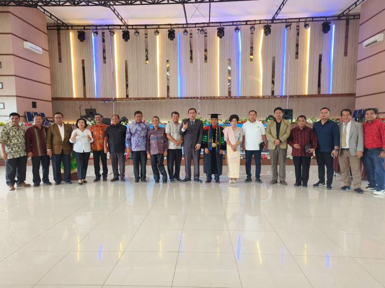 Lantik Dr. Hotden Nainggolan, SP, M.Si Jadi Dekan Fakultas Pertanian UHN Medan