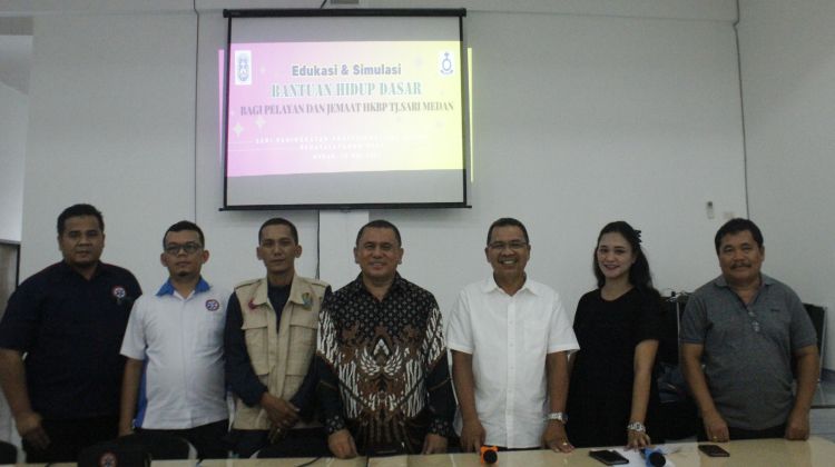 Antisipasi Kejadian Tidak Terduga, HKBP Tanjung Sari Adakan Edukasi Dan Simulasi Bantuan Hidup Dasar