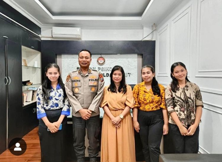 Dekan Fakultas Psikologi UHN Medan Tinjau Mahasiswa Magang di Polda Sumut