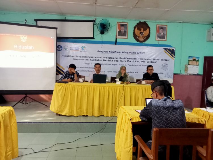 Targetkan Guru- guru di Deli Serdang Kreatif, Dosen Unimed Lakukan Pelatihan Pengembangan Modul Pembelajaran