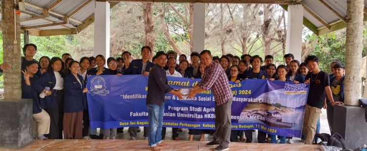Perdalam Mata Kuliah Ekonomi Kemaritiman, Mahasiswa Agribisnis Nommensen Kuliah Lapang di Kawasan Pesisir Sei Nagalawan