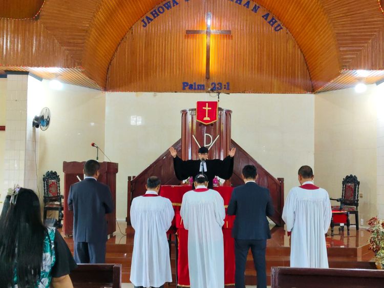 Pdt. Dr. Enig Sonatha Aritonang Ajak Umat Kristen Pergunakan Ragam Karunia Untuk Kemuliahn Tuhan dan Pertumbuhan Gereja
