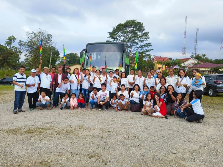 Parabona Sektor XIV (Rajagukguk) Kota Medan Tunjukkkan Kebersamaan Melalui Wisata Rohani