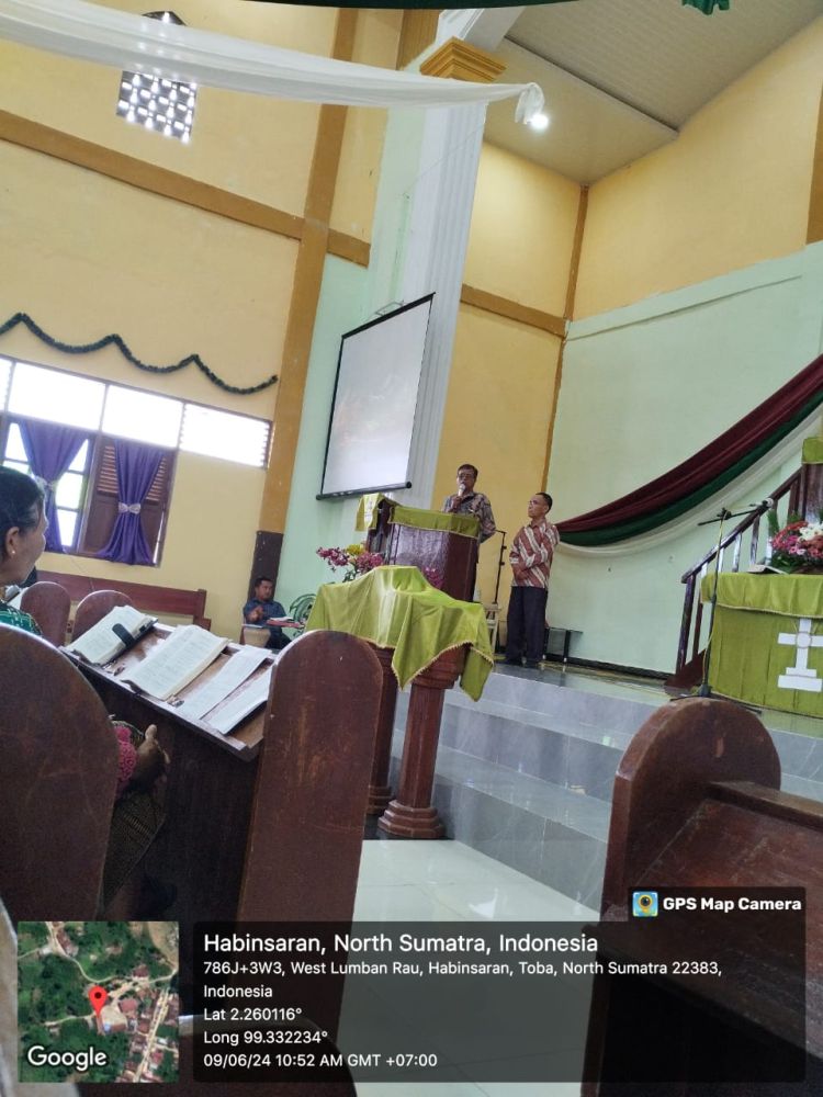 Dekan Fisipol dan WD III F. Hukum Nommensen Edukasi Jemaat Memilih PTS Yang Sehat dan Baik