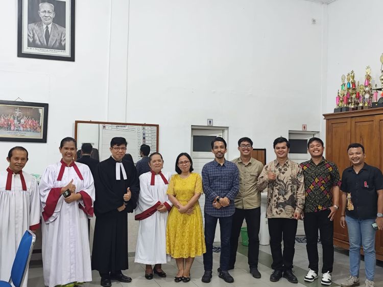 Dari HKBP Bethesda Medan Pdt. Dr Enig Sonatha Aritonang Ajak Umat Kristen Imani Salib Bukti Terbesar Tuhan Maha Baik