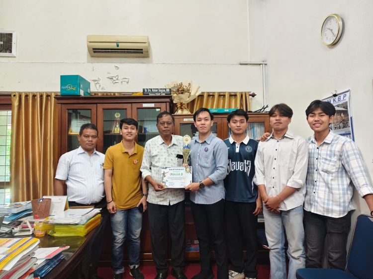 BEM Fisipol  UHN Medan Juara Dua Turnamen Futsal HMPS Akuntansi UHN Medan Cup 2026, Dekan Apresiasi