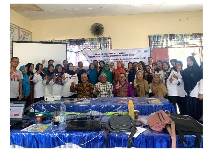 Tim PKM Pascasarjana Unimed Beri Penguatan Implementasi Kurikulum Merdeka Kepada Guru-Guru Kabupaten Deli Serdang