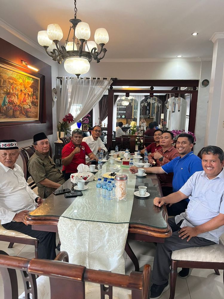 Menguat Dalam Diskusi dan Silaturahmi, Ketum N4J Dr. RE Nainggolan dan Ketum DPP GAMKI Sahat MP Sinurat Saling Mengapresiasi