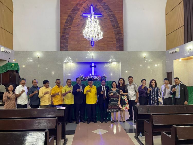 Musa Rajekshah Beri Bantuan ke HKBP Sudirman Medan