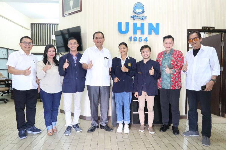 Debator Mahasiswa Psikologi UHN Medan Siap Unjuk Kemampuan di Kompetisi Debat Mahasiswa Indonesia (KDMI) Tahun 2023