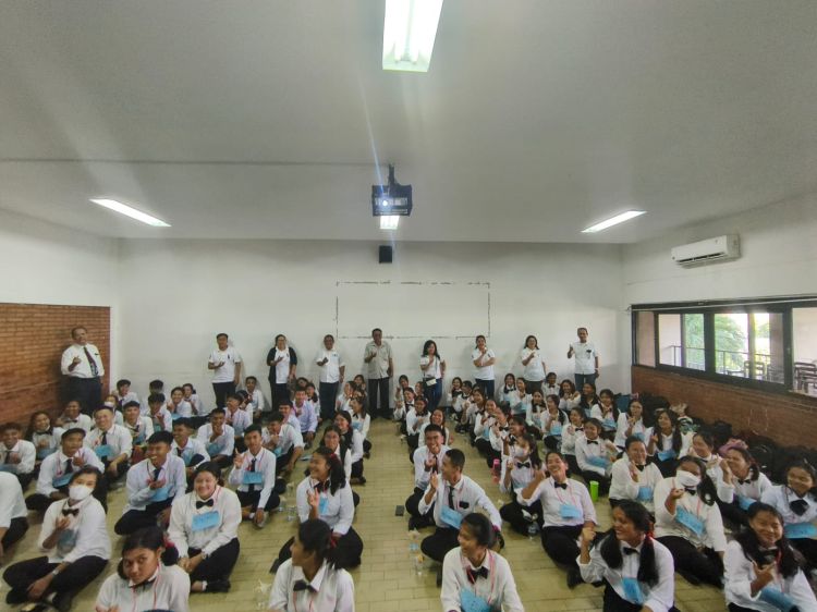 Dekan Fisipol UHN Medan Dr. Nalom Siagian Tegaskan Fisipol Pilihan Tepat