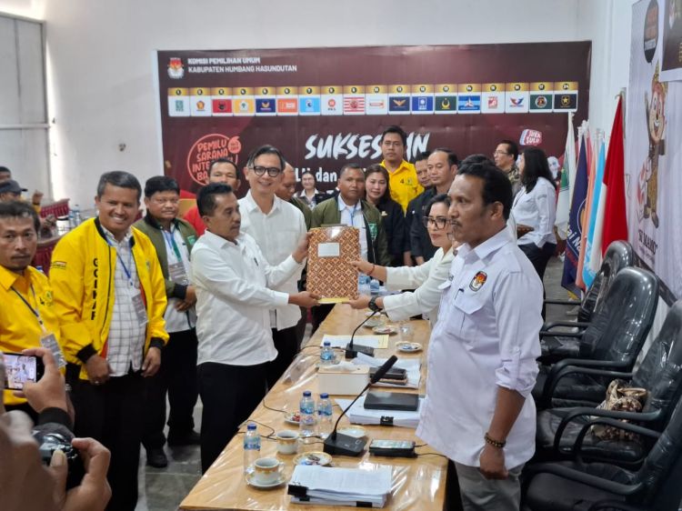 Jadi Pane Diberikan Mandat Mendaftarkan Pasangan Birma Sinaga-Erwin Sihite Calon Bupati Humbahas Optimis Menang