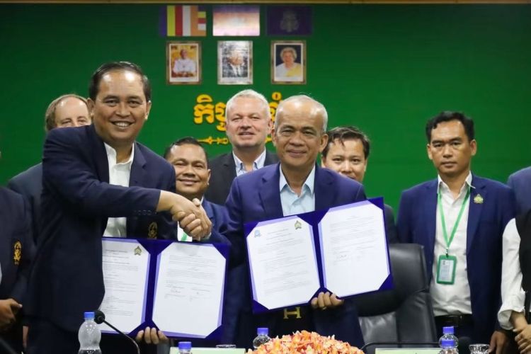 Perkuat Jejaring Internasional, UHN Bangun Kemitran dan Kolaborasi Dengan  National University of Battambang (NUBB), Kamboja
