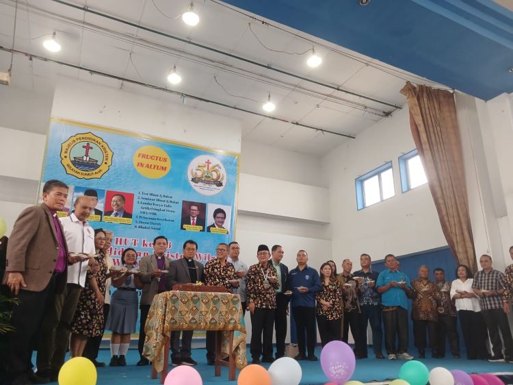 HUT ke-56 MPKW Sumut-Aceh, RE Nainggolan: Gereja Jangan Tutup Mata terhadap Kemunduran Sekolah Kristen
