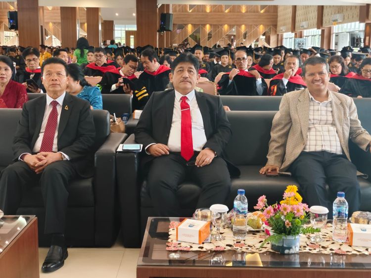 Sekjen HKBP Harapkan Lulusan UHN Medan Pedomani Karakter Dr. IL Nommensen , Dr. Ir. Budi Situmorang Tegaskan Alumni Harus Jadi Kekuatan Bonus Demografi