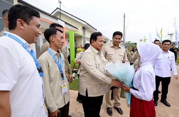 1 TAHUN KABINET MERAH-PUTIH:  SOSOK MENTERI PEKERJA KERAS DI MATA PRESIDEN PROBOWO
