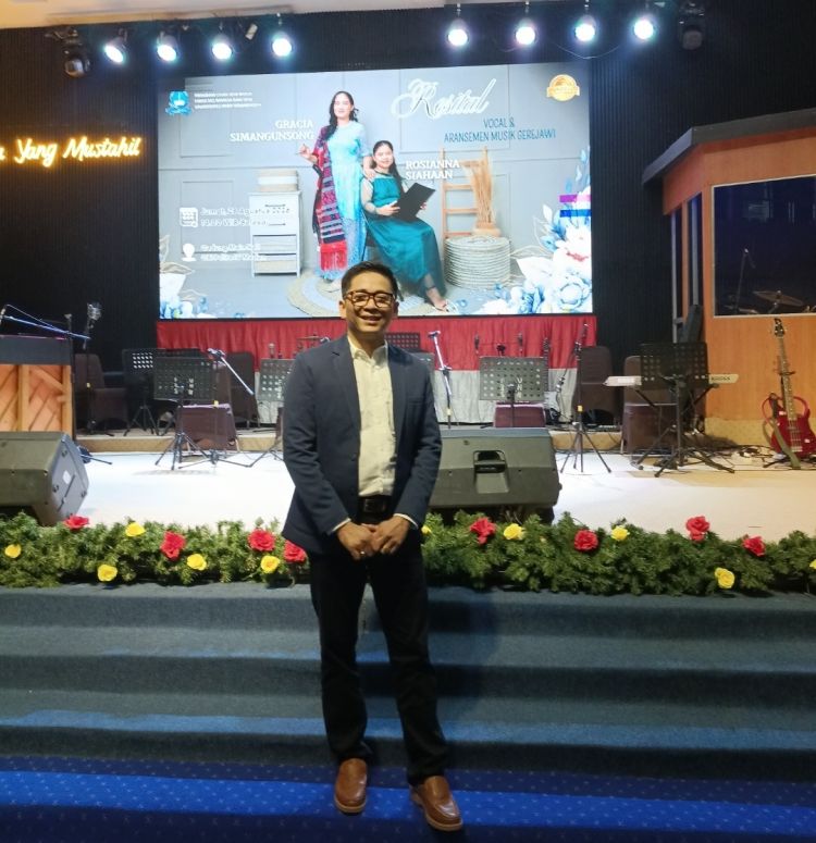 LEGACY REKTOR UNIVERSITAS HKBP NOMMENSEN (Dr. RICHARD A. M. NAPITUPULU, S.T., M.T) DALAM PENGUATAN SISTEM PENJAMINAN MUTU INTERNAL PERIODE 2023&ndash;2026, Oleh: Dr. Hendrik L. Simanjuntak, S.Sn., M.Sn :