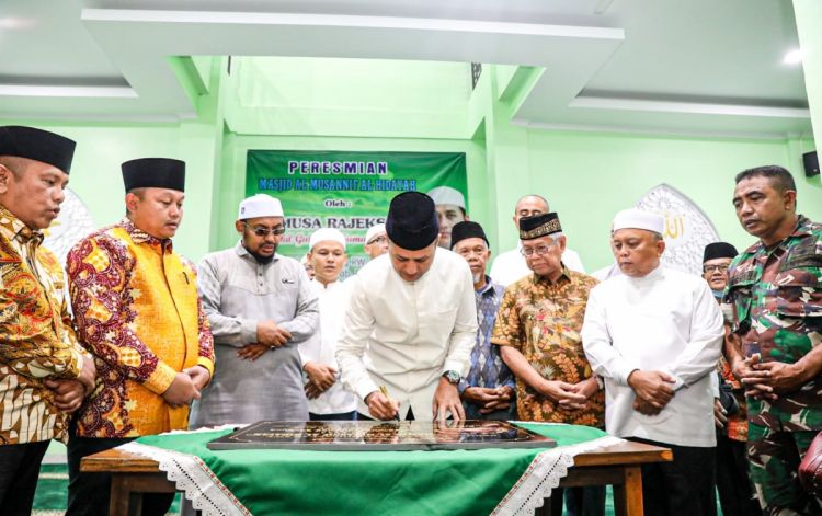 Ijeck Resmikan Masjid Al-Musannif ke-29 di Jawa Barat