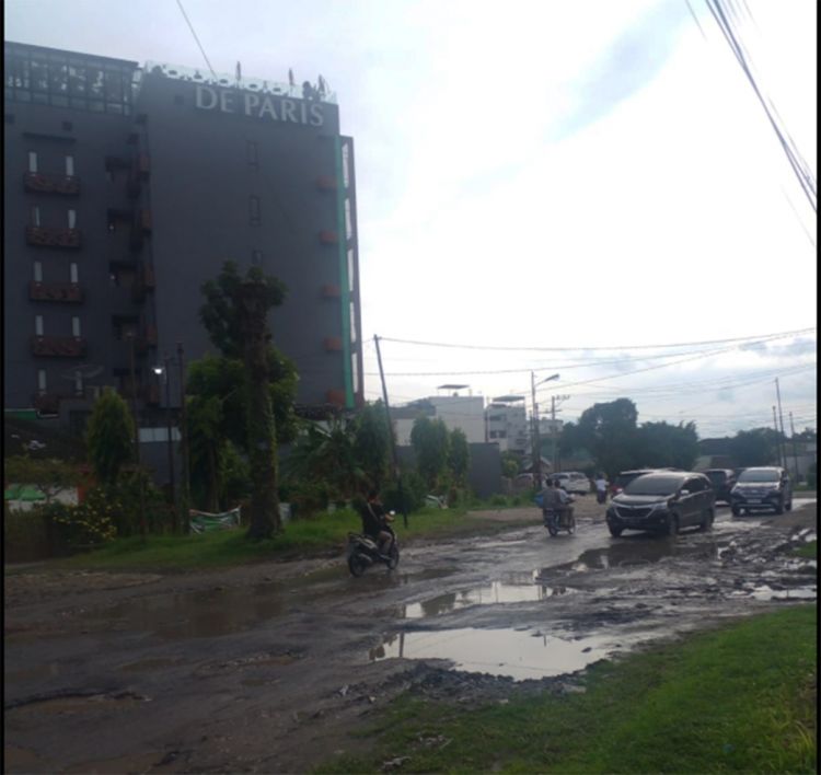 Lapor Pak Wali, Jalan Danau Marsabut Sudah Jadi Kubangan Lumpur