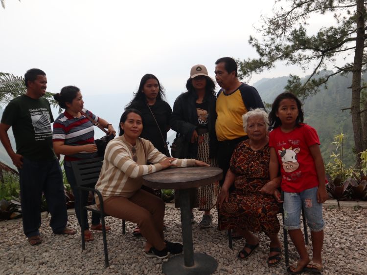 Krisman H Pasaribu: Danau Toba Anugerah Tuhan