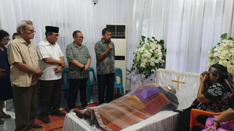 Dr. RE Nainggolan, MM Tegaskan Kita Kehilangan Salah satu Rohaniawan Pegiat Gerakan Oikumene
