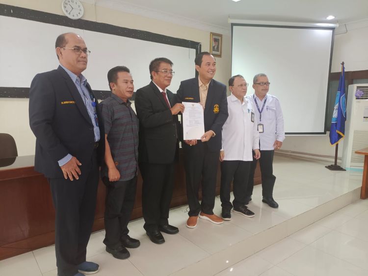 Dosen FH Nommensen Prof. Dr. Haposan Siallagan, SH, MH Raih Guru Besar