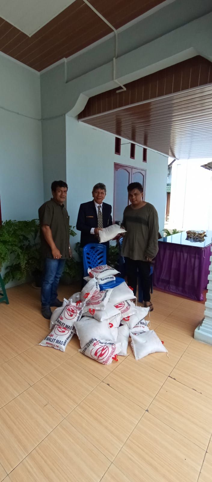 UHN Peduli Hadir Ditengah Warga Kota Medan yang Terdampak Banjir
